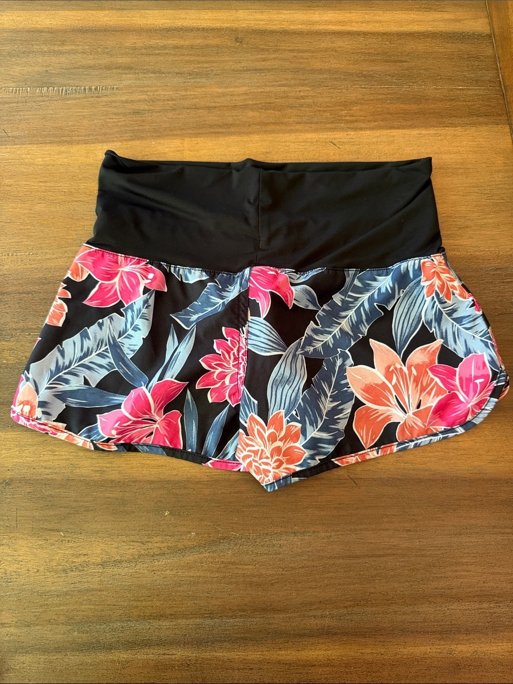 Roxy Black Floral Swim Coverup Shorts - Pink, Blue, Peach size XS - Picture 5 of 6